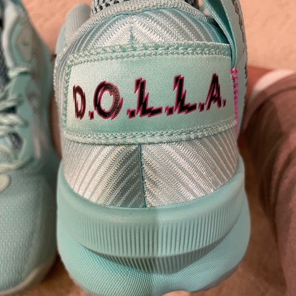 Adidas woman’s Damian lillard “respect my name” basketball shoes - Picture 3 of 6